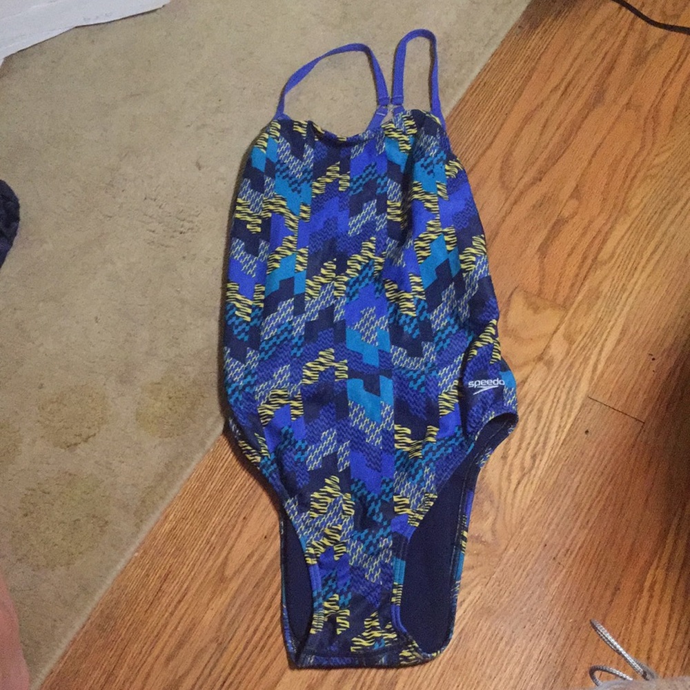 Speedo swimsuit size 34